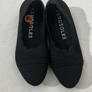 AEROSOLES Women's Classic Black Loafers